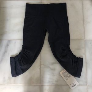 Lululemon cropped leggings
